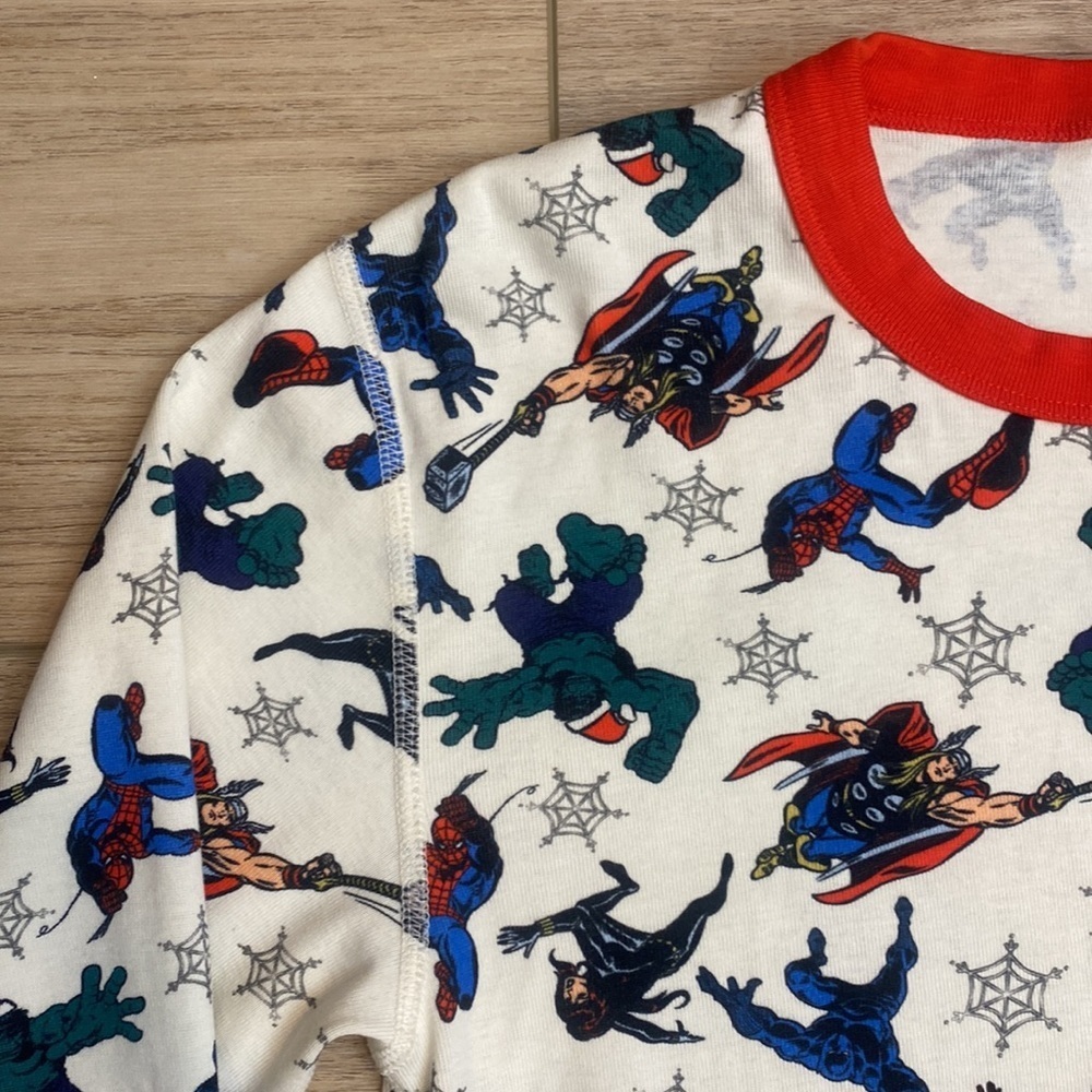 Hanna Andersson |‎ Marvel Avengers | Christmas Pajama Top - Picture 2 of 13